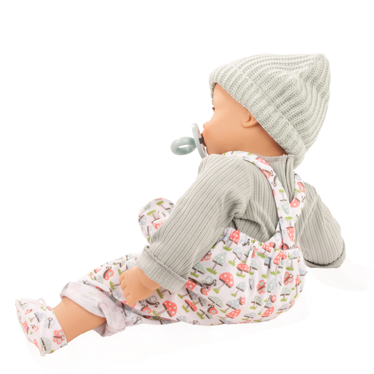 2327916-maxy-muffin-glueckspilz-babypuppe-goetz maxy-muffin-glueckspilz-babypuppe-schnuller-strickmuetze-stoffschuhe-pilzprint-latzhose-goetz