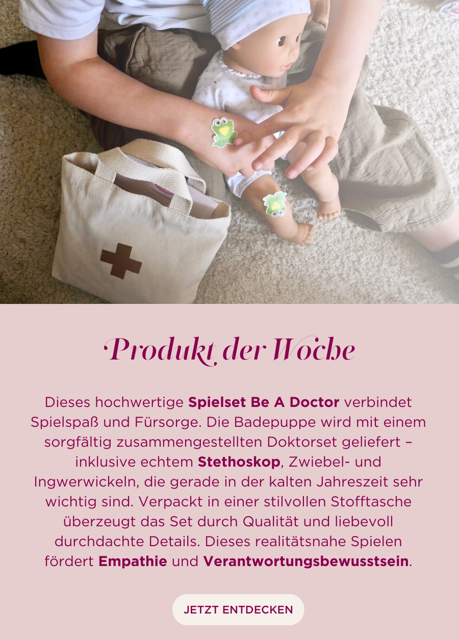 Tasche Doktorchen Accessoire mit reichlich Zubehoer zum Verarzten der Puppe. Heftplaster, Stethoskop, Stoffzwiebel, StoffIngwer, Stofftasche, Reflexhammer, Binde und mehr von Goetz