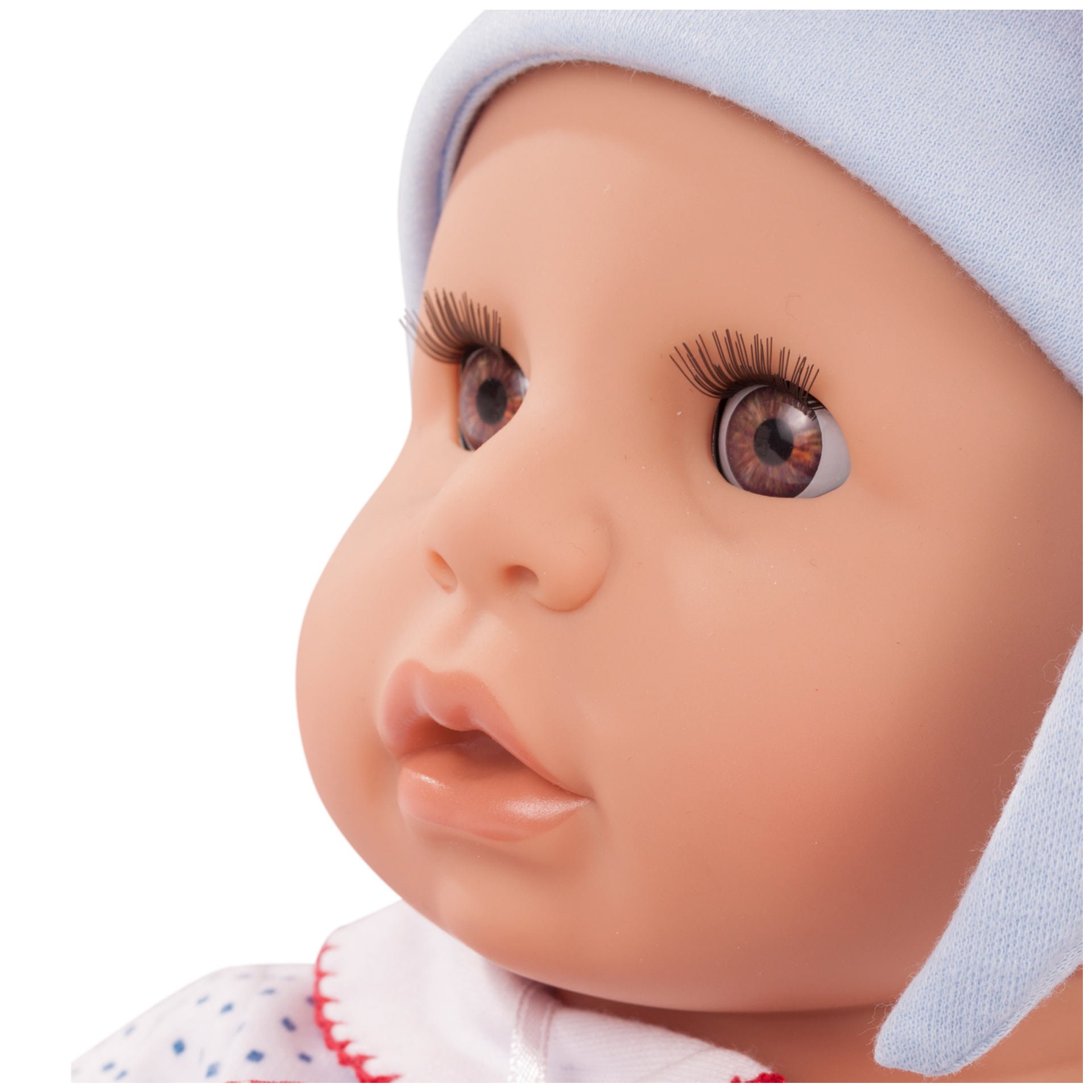 1161034-cookie-blue-spots-babypuppe-goetz cookie-blue-spots-nahaufnahme-blaue-muetze