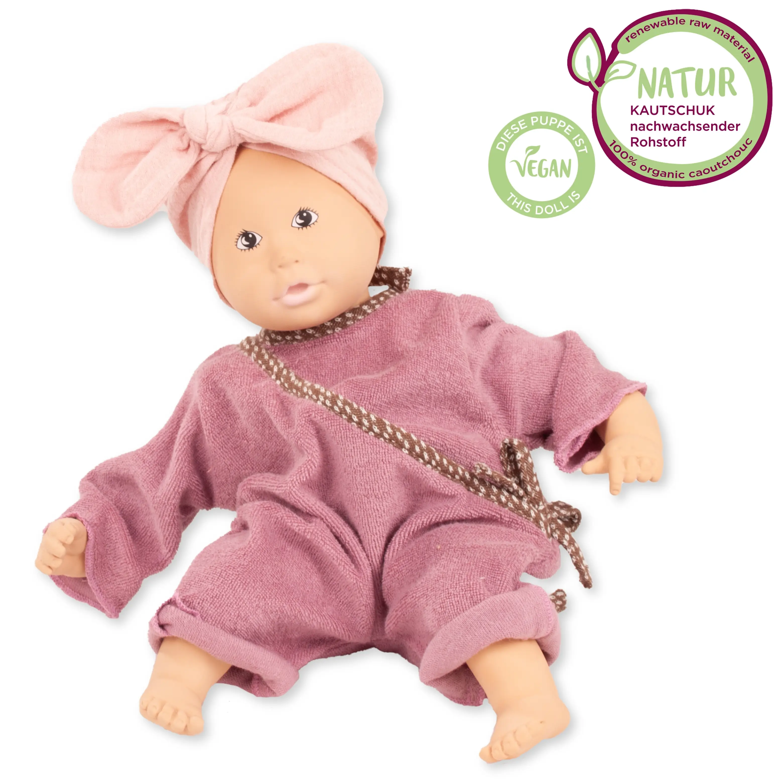 Babypuppe 33 cm aus Naturkautschuk und vegan mit gemalten Augen und einem Frotteeanzug und Kopfbedeckung von Goetz