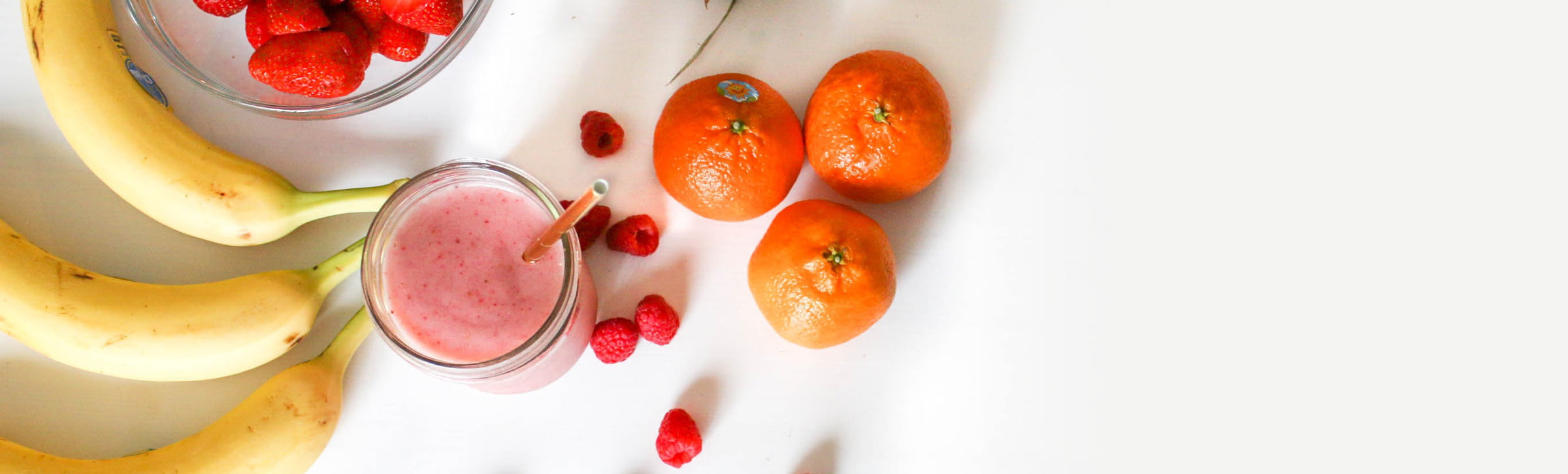 Früchte auf einem Tisch für ein smoothie Rezept von Götz - mehr als Puppen