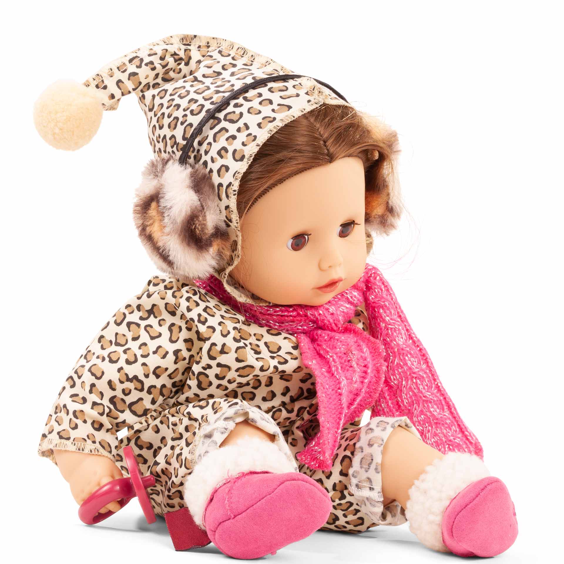 muffin-cats-babypuppe-goetz-schnuller-anzug-leoprint-leolook-schal-strickschal-fellboots-winterstiefe-ohrenschuetzer-schnuller-braunhaarig-schlafaugen
