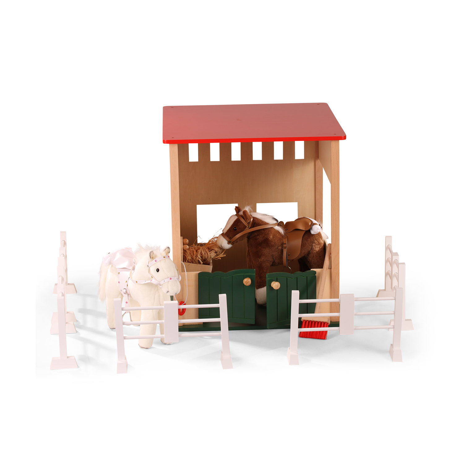 pferdestall-goetz-gatter-besen-leckstein-heu-heuraufe-paddock