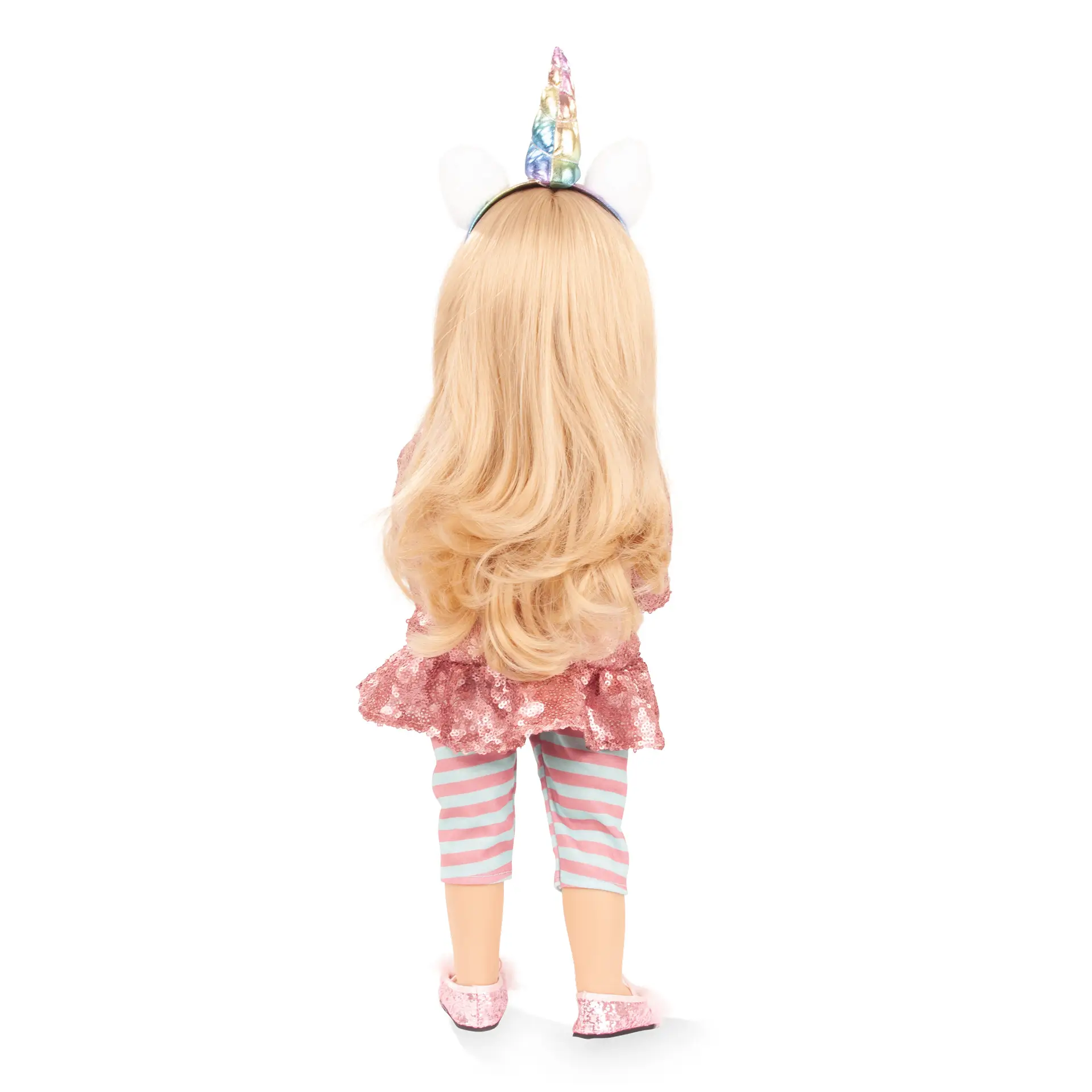 Rueckansicht von Stehpuppe Gr. 50 cm mit blondem Haar und blauen Augen. Sie traegt ein Einhorn-Outfit mit Pailletten, Einhorn-Haarreif und Ballerinas von Goetz