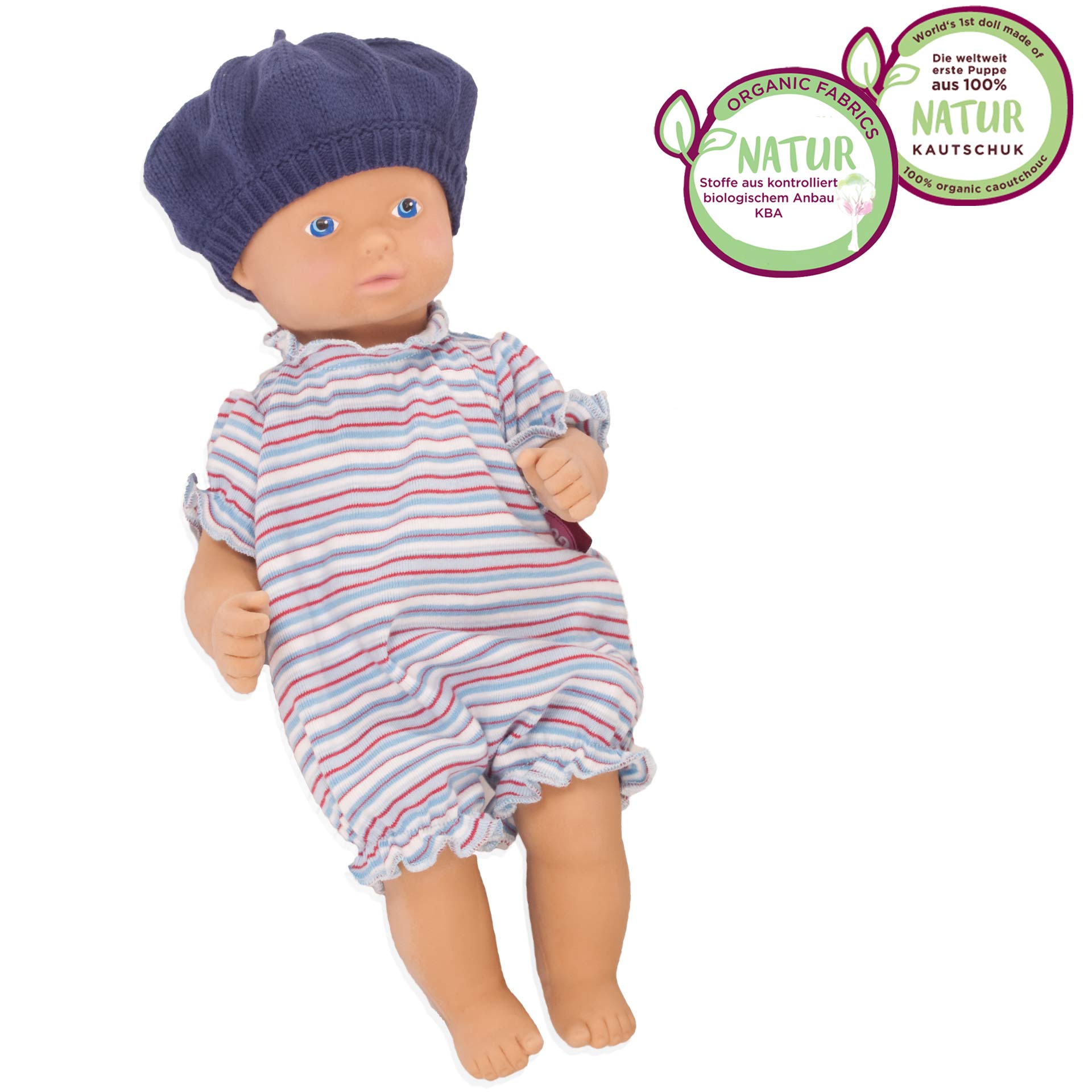3403526-set-linus-naturkautschukpuppe-goetz set-linus-blockstreifen-bekleidung-goetz-nachhaltig-vegan-oekologisch-strampler-baskenmuetze-strickmuetze-kautschukpuppe-naturkautschuk