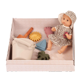 33 cm große Badepuppe mit Schlafaugen in Geschenkbox mit Sandspielzeuch Schaukel Eimer und vier Formen