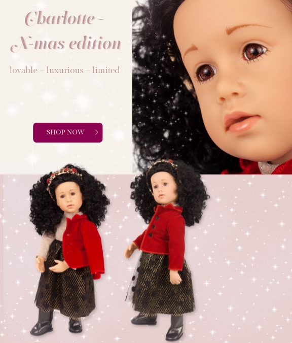 Multigelenkstehpuppe Gr. 45-50 cm Weihnachtsedition mit schwarzem lockigem Haar und braunen Augen. Sie traegt einen schwarzen Tuellrock, eine rote Samtjacke, schwarze Stiefel und ein Leo-Look-Haarreif. Von Goetz