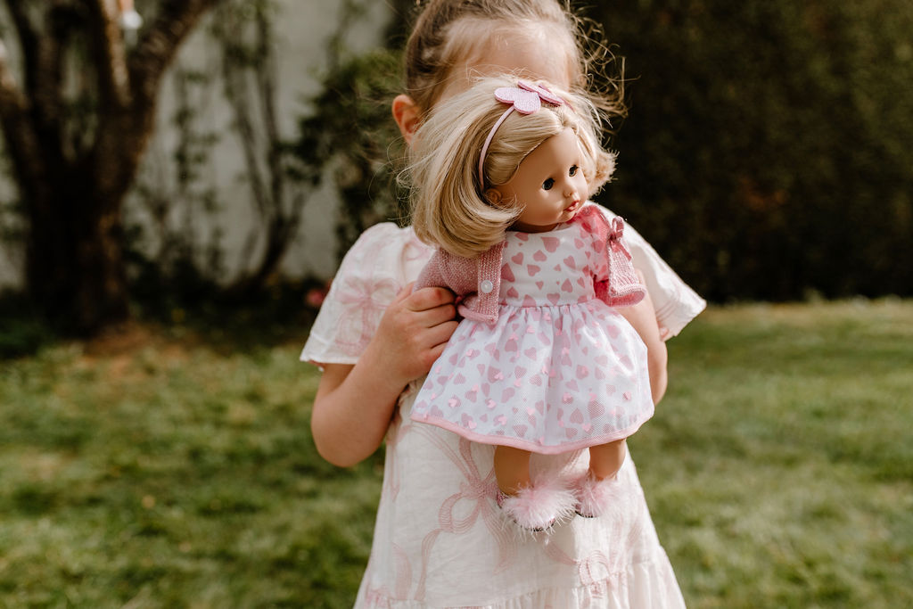 デパートメント56 BABIES セット A Muffin valentine - baby doll from Goetz to play with