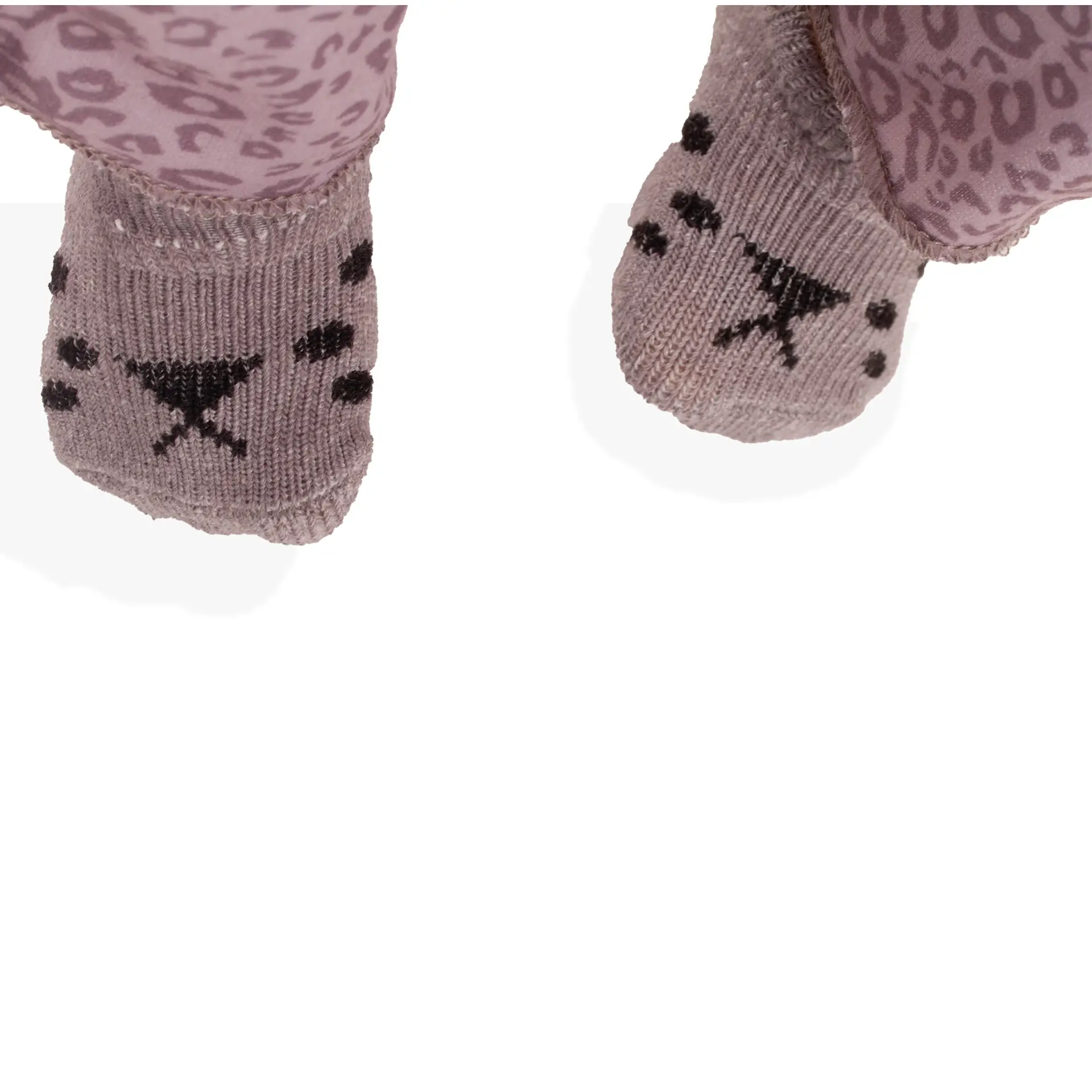 2561056-cookie-graue-katze-babypuppe-goetz cookie-graue-katze-babypuppe-goetz-getigert-soeckchen-struempfe