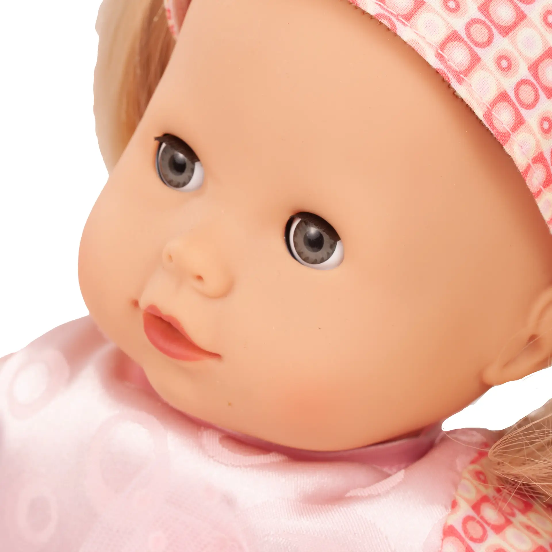 Portrait von Babypuppe Gr. M mit blondem Haar und blauen Schlafaugen von Goetz