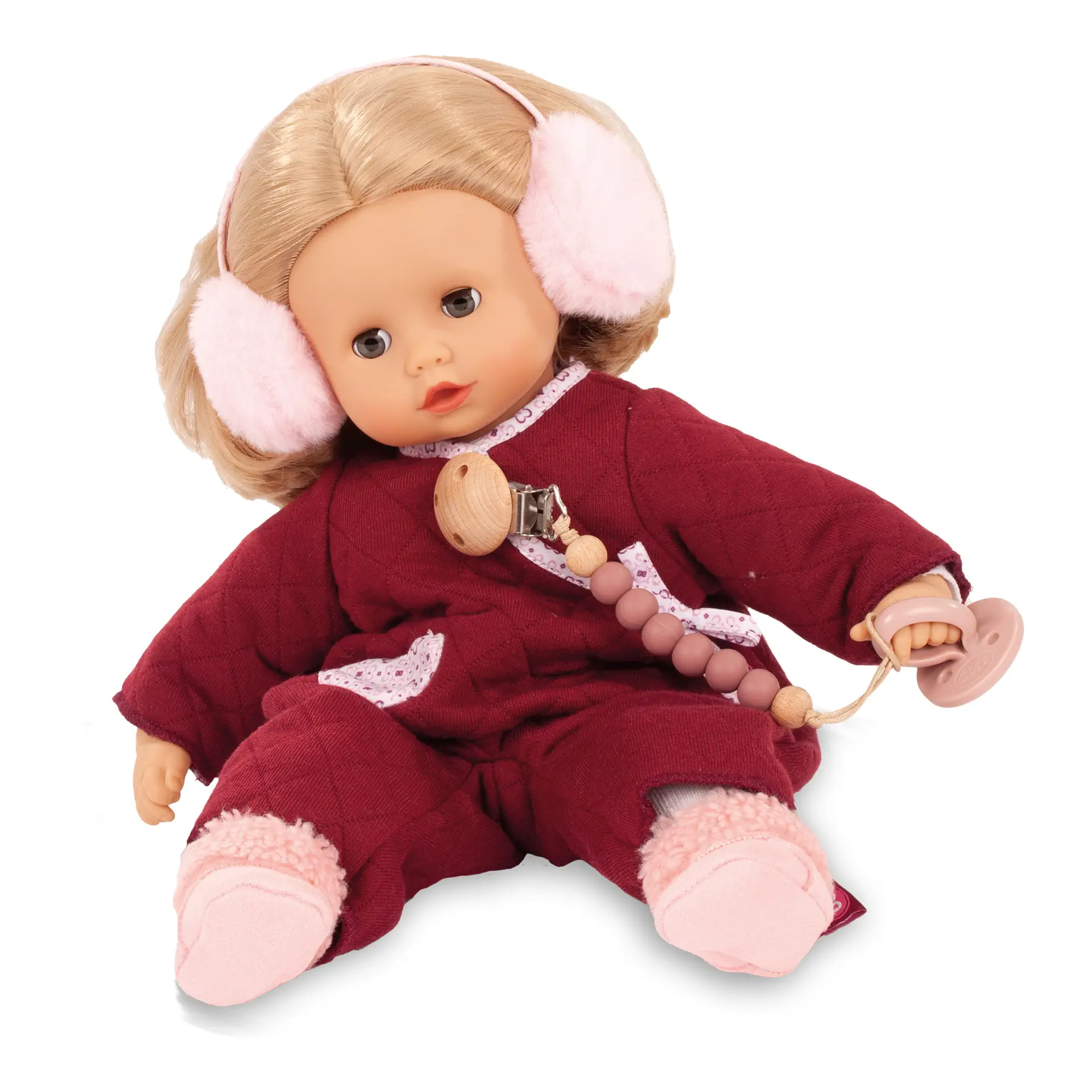 muffin-jubilee-babypuppe-goetz-ohrenschuetzer-anzug-schnullerkette-blond-schlafaugen-blauaeugig-winterstiefel
