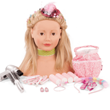Frisierkopf mit blonden Haaren braunen Augen und Zubehoer Foen Lockenwickler Spangen Buerste und Haarreif