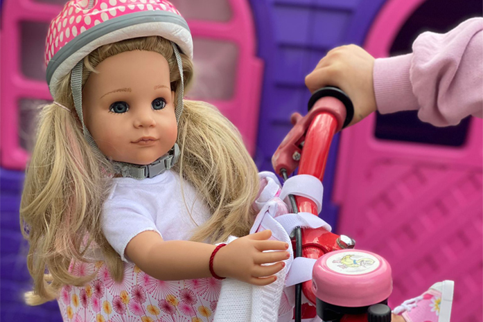 hannah-helm-fahrradsitz-fahrradklingel-kinderhand-healt-fahrradlenker-fest-goetz