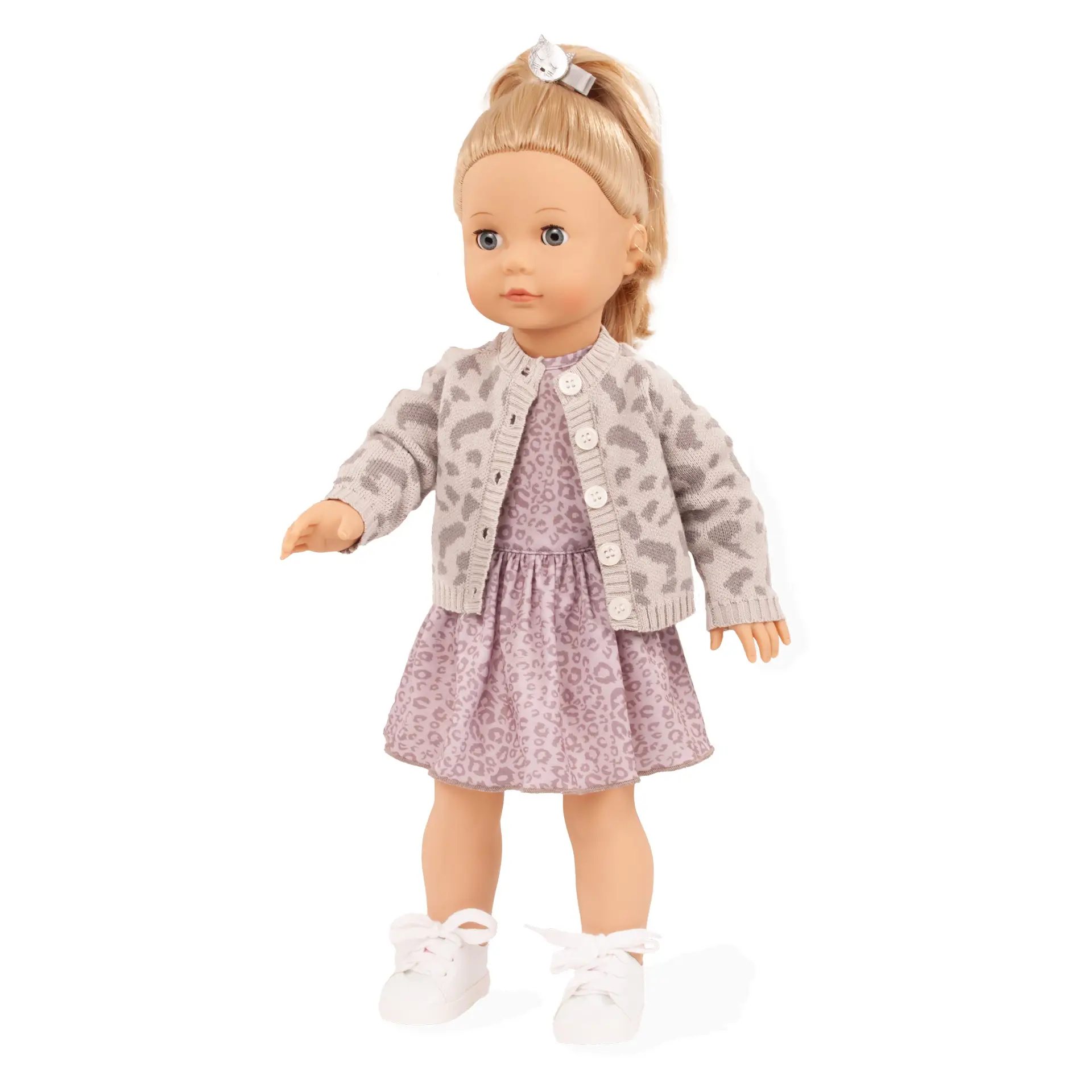2590339-precious-day-girl-graue-katze-stehpuppe-goetz precious-day-girl-graue-katze-stehpuppe-goetz-schlafaugen-blaue-augen-blond-langhaarig-sneakers-strickjacke-kleid-weichkörper