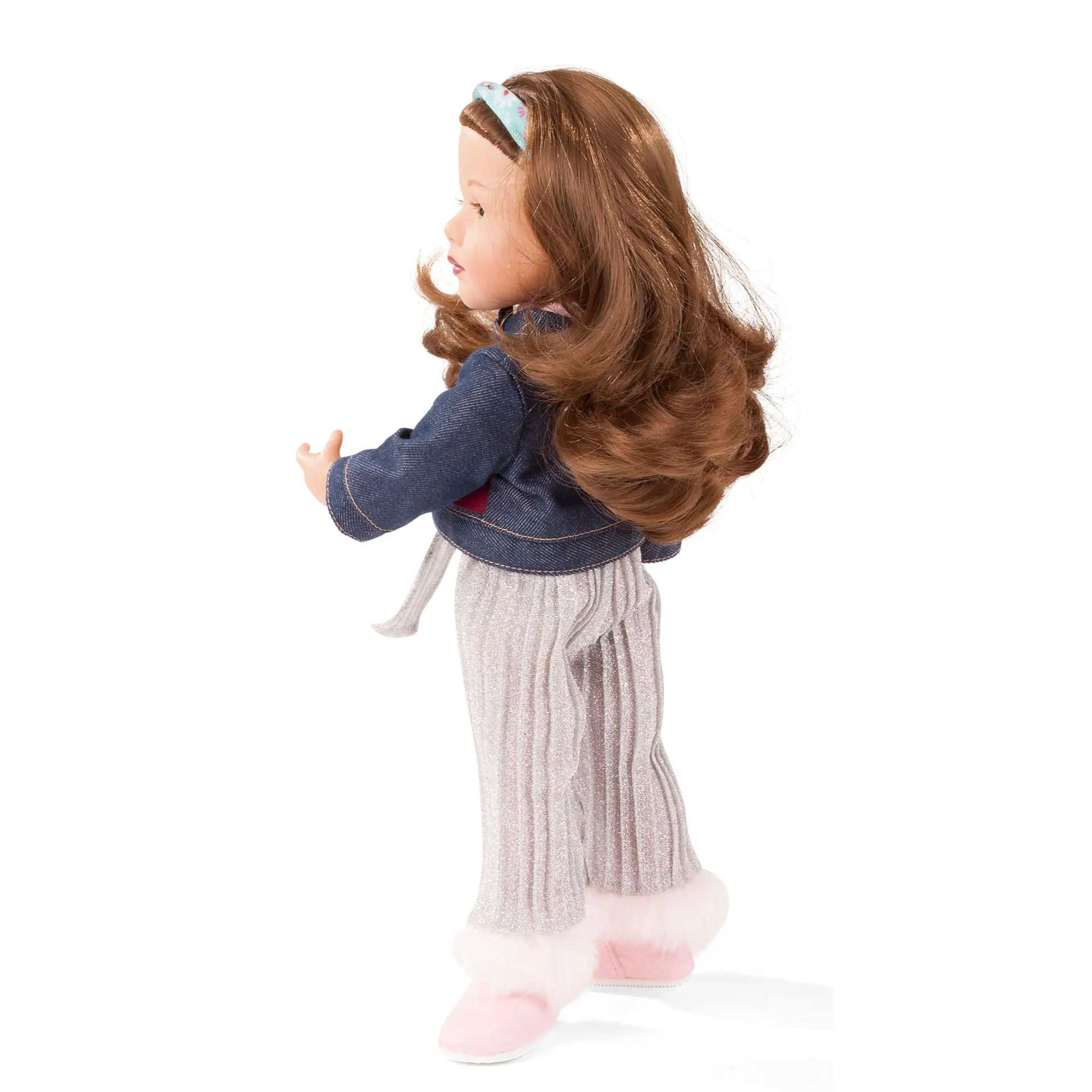 grete-multigelenkstehpuppe-jeansjacke-plisseehose-haarband-booties-goetz