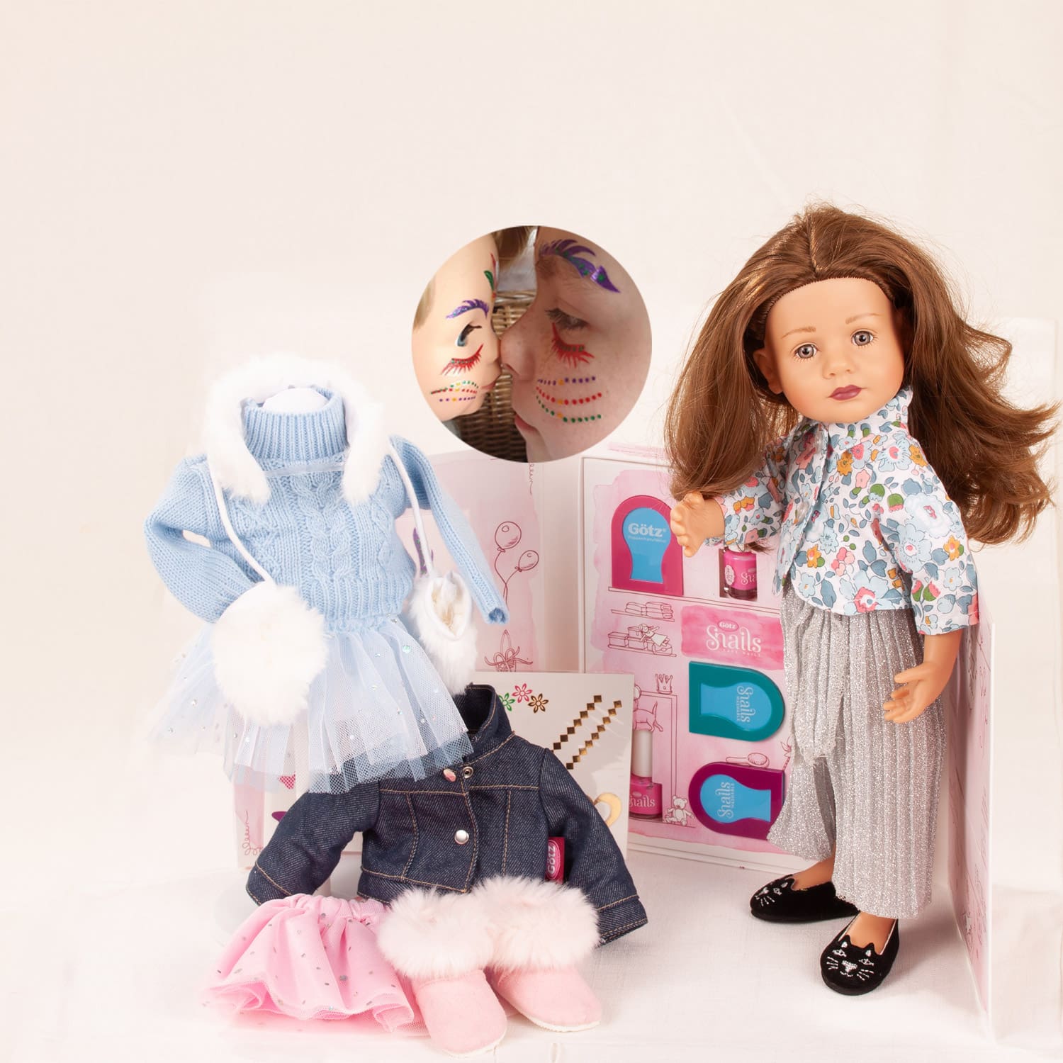 Set mit 36 cm grosser Stehpuppe mit braunen Haaren, Schminkset, Ohrwaermern, Plueschhandschuhen, Tuellrock, Winterpulli, Jeansjacke und Stiefeln