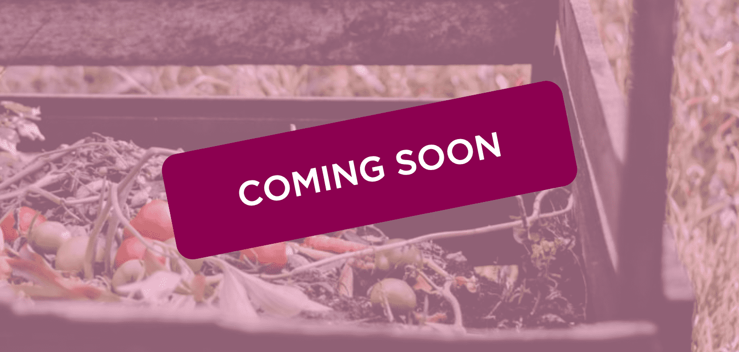 Komposthaufen mit dem Schrriftzug "COMING SOON"