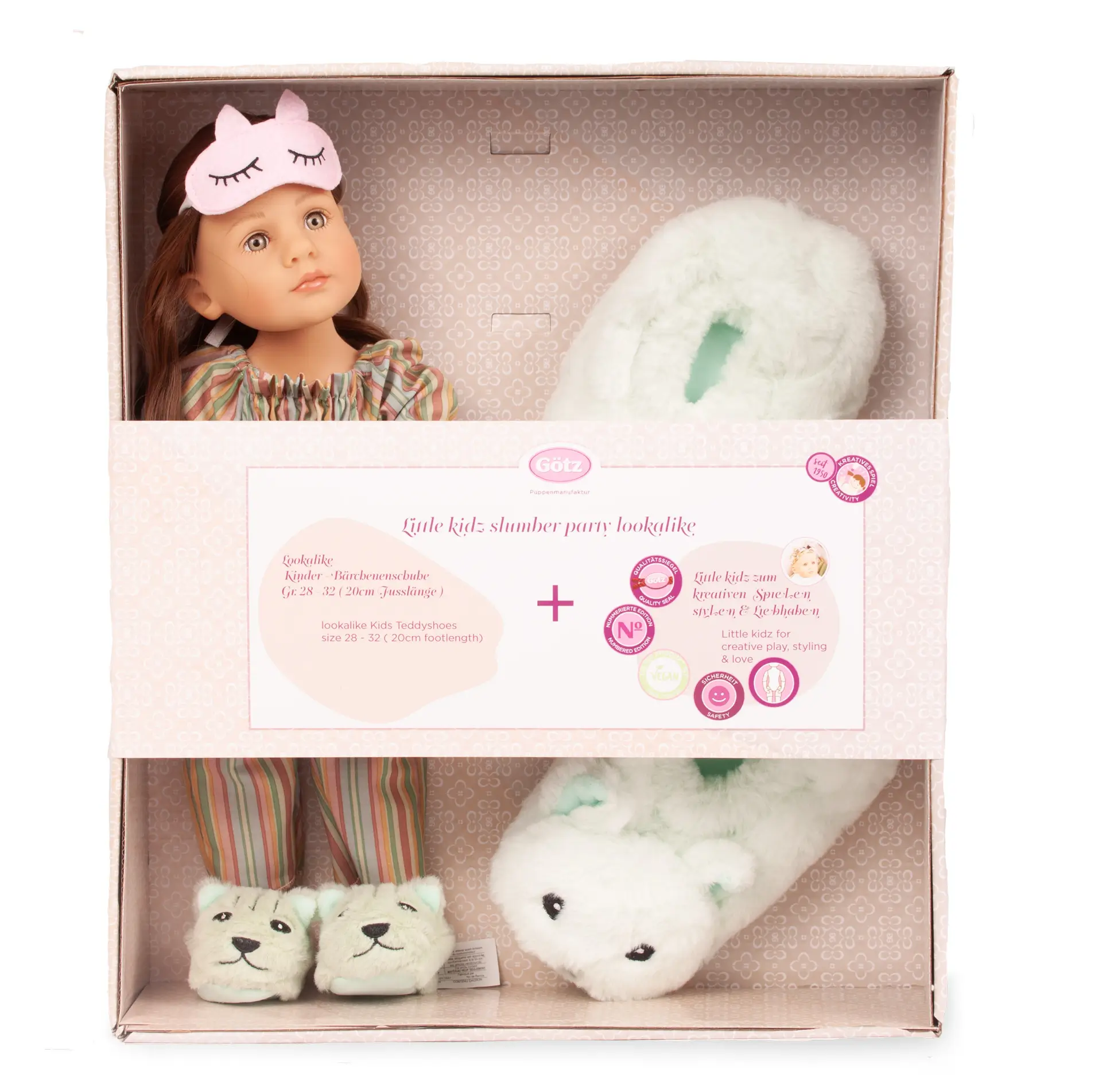 2511547 Little Kidz Slumberparty Multigelenkstehpuppe Geschenkset Goetz Stehpuppe Gr. 36 cm mit gestreiftem Overall Hausschuhen für Puppe und Kind im edlen Geschenkkarton Geschenkset